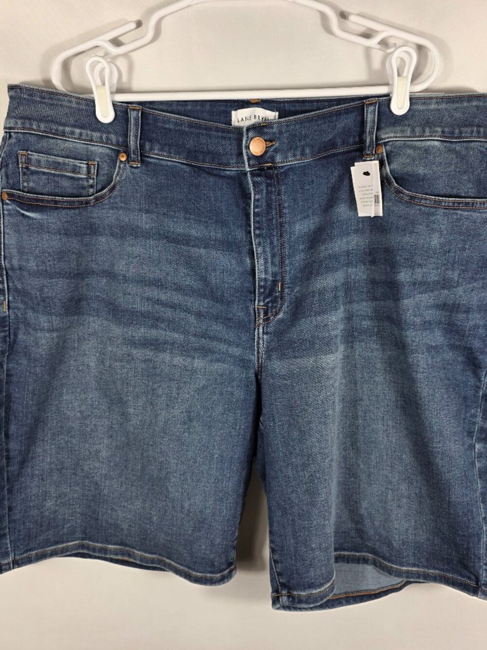 Lane Bryant Curvy Fit Bermuda Denim Short Women's Size 26 High Rise